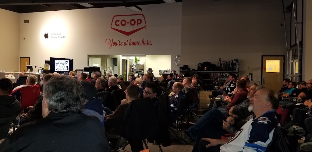 Co-op@home | 555 S Railway Ave, Winkler, MB R6W 4B2, Canada | Phone: (204) 325-8777