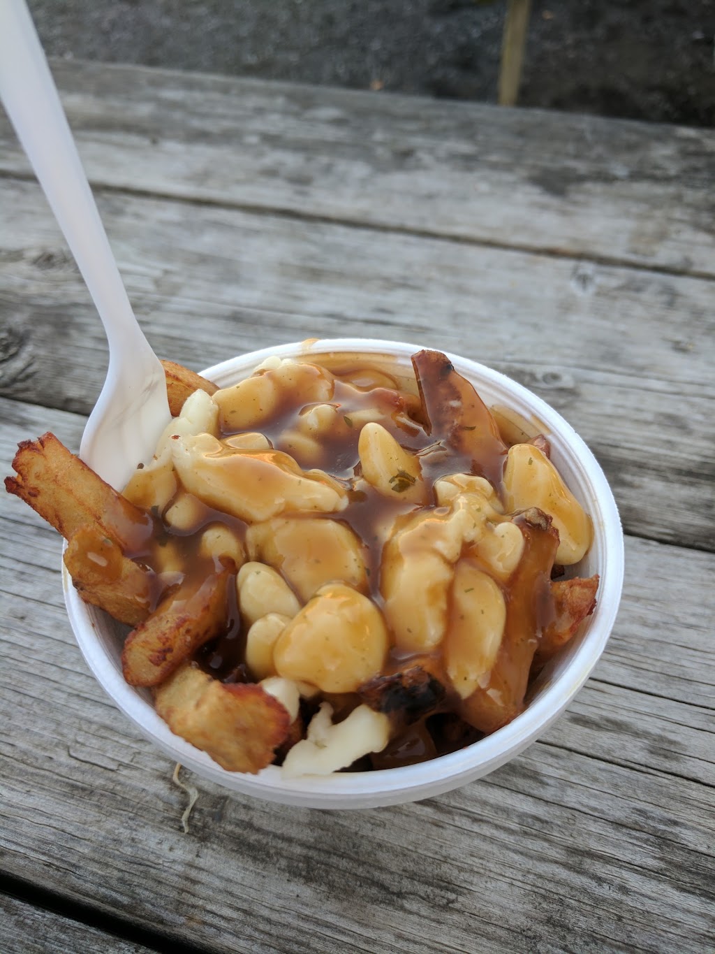 Cantine Lolo | 223 Rue de Lacolle, Lacolle, QC J0J 1J0, Canada | Phone: (450) 246-3598
