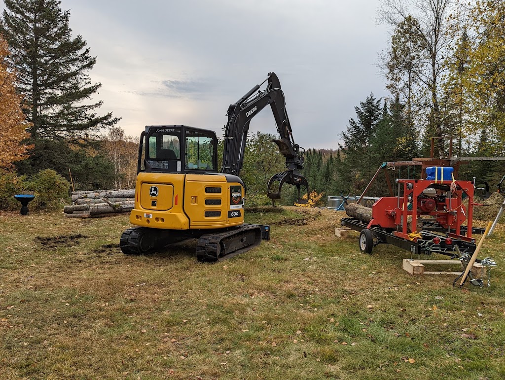 LE PETIT FORESTIER | 500 Chem. Gillespie, Sainte-Agathe-des-Monts, QC J8C 0X6, Canada | Phone: (514) 238-0666