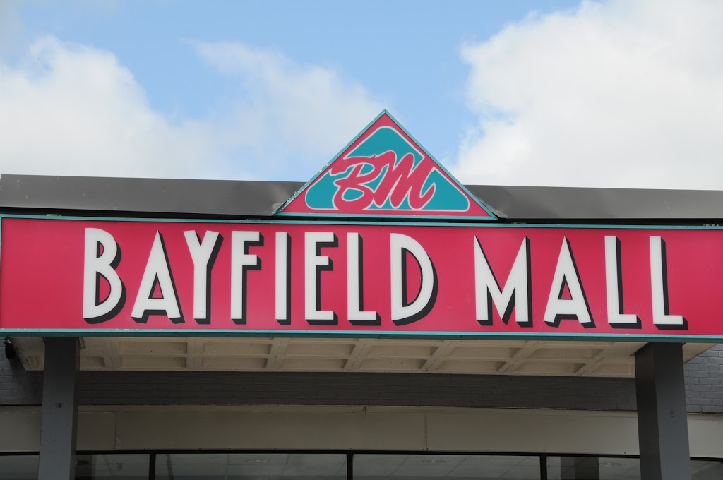 The Fan Cave | Bayfield Mall, 320 Bayfield St Unit 7, Barrie, ON L4M 3C1, Canada | Phone: (705) 503-2900