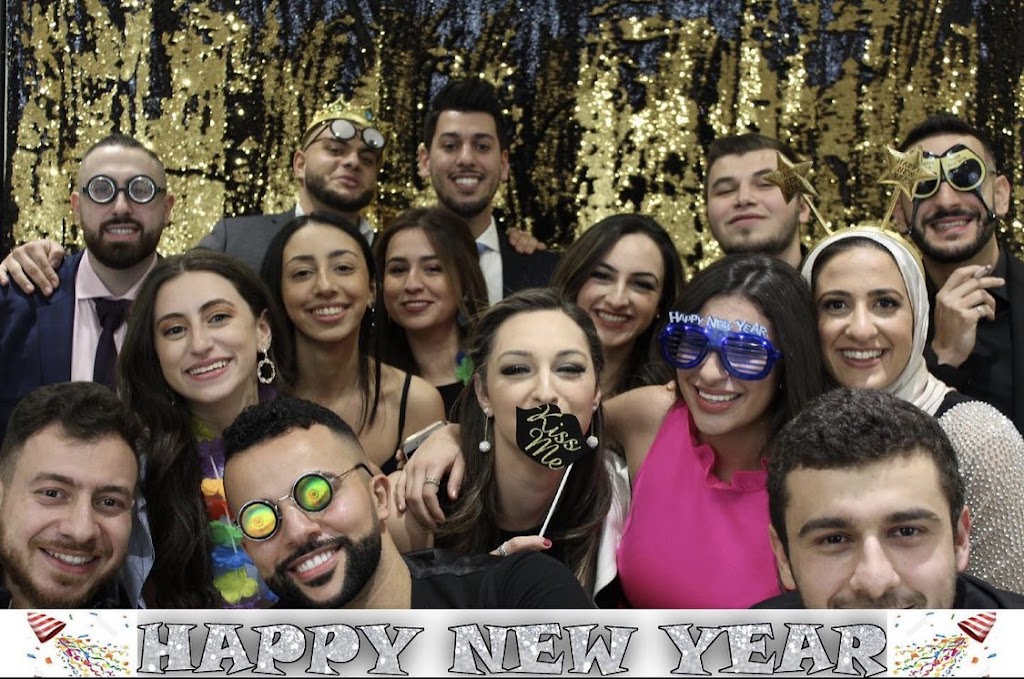 ZSquared Photobooth | 300 Borough Dr, Toronto, ON M1H 3G6, Canada | Phone: (647) 686-1214