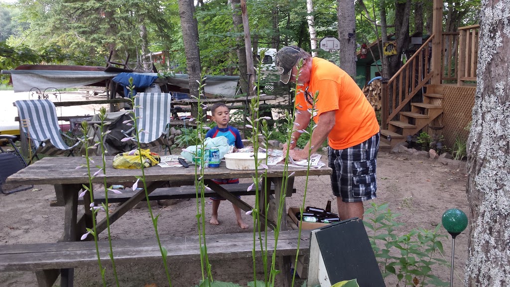 Silver Sands Tent & Trailer Park | 58 Silver Sands Rd, Huntsville, ON P1H 2J4, Canada | Phone: (705) 789-5383