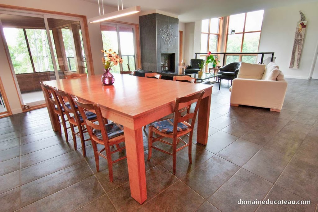 Domaine du Coteau | 170 Rue du Marais, Saint-Ferréol-les-Neiges, QC G0A 3R0, Canada | Phone: (514) 989-8777