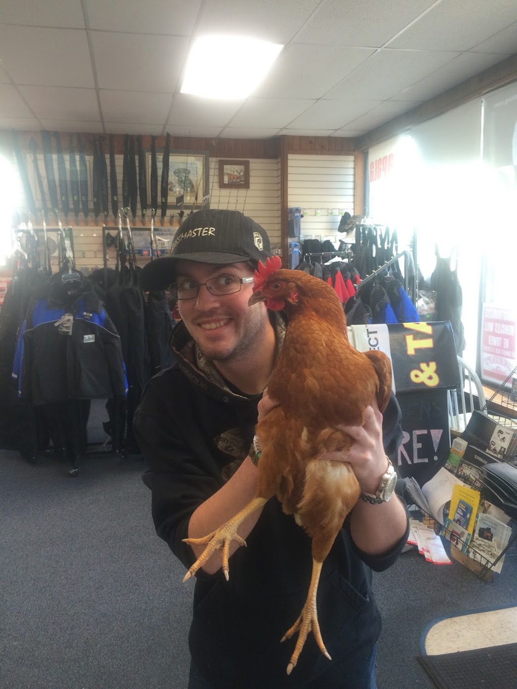 Sportsmens Direct | 38989 Jefferson Ave, Harrison Charter Township, MI 48045, USA | Phone: (586) 741-6052