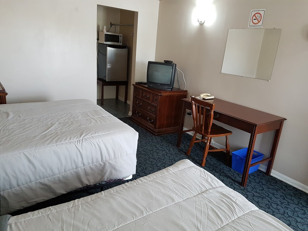 Capri Motel | 629 Main St W, Port Colborne, ON L3K 5V4, Canada | Phone: (905) 835-5474