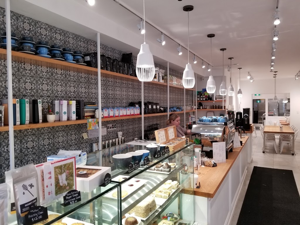 The Sydney Grind | 2883 Lake Shore Blvd W, Etobicoke, ON M8V 1J1, Canada | Phone: (416) 519-9779