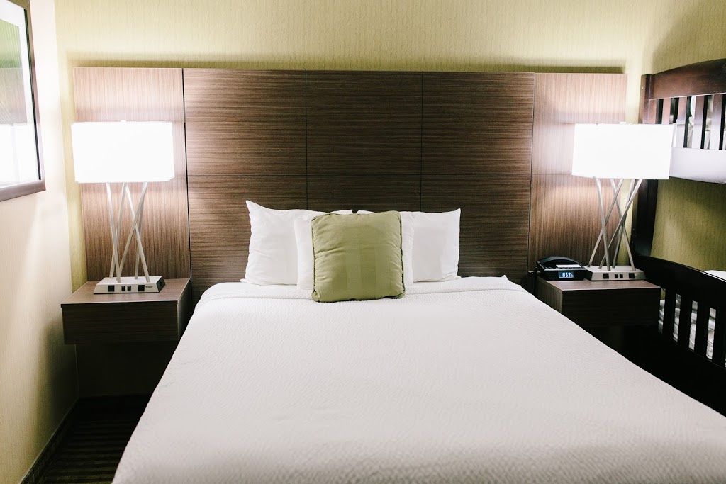 Victoria Inn Hotel & Convention Centre | 1808 Wellington Ave, Winnipeg, MB R3H 0G3, Canada | Phone: (204) 786-4801
