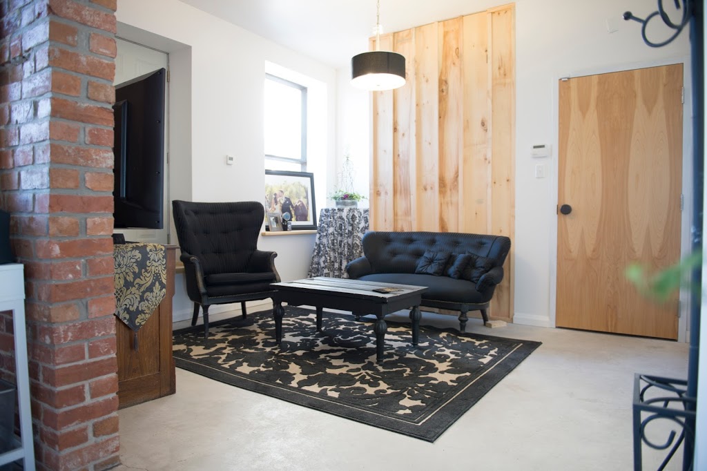 BH Photography | Greystone Crescent, Almonte, ON K0A 1A0, Canada | Phone: (613) 282-3852