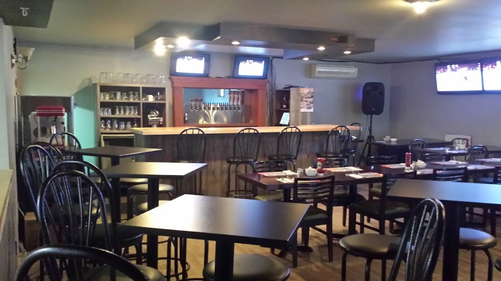 Bono pizzeria restaurant | 152 Boulevard Bégin, Sainte-Claire, QC G0R 2V0, Canada | Phone: (418) 883-2258