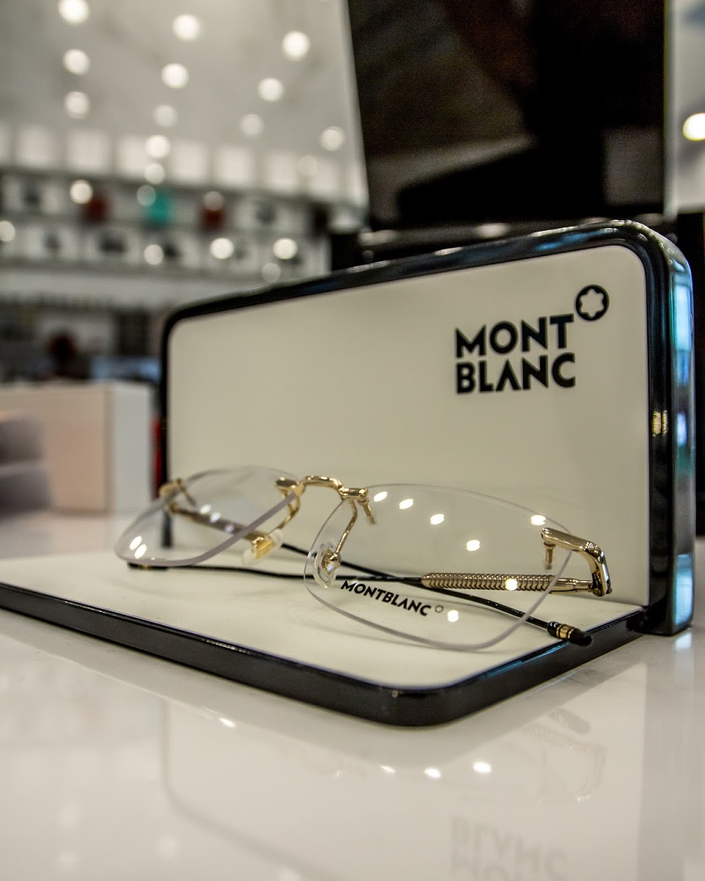 SEEN Vision Care | 1614 Lesperance Rd #6, Windsor, ON N8N 1Y3, Canada | Phone: (519) 956-8383