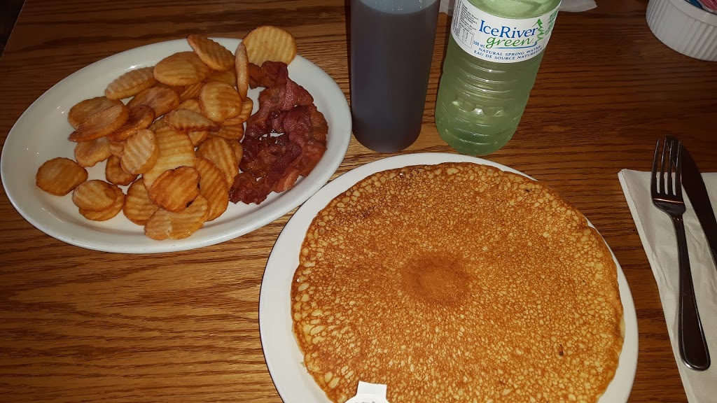 Marys Family Restaurant | 763 Campbell St, Lucknow, ON N0G 2H0, Canada | Phone: (519) 528-3309