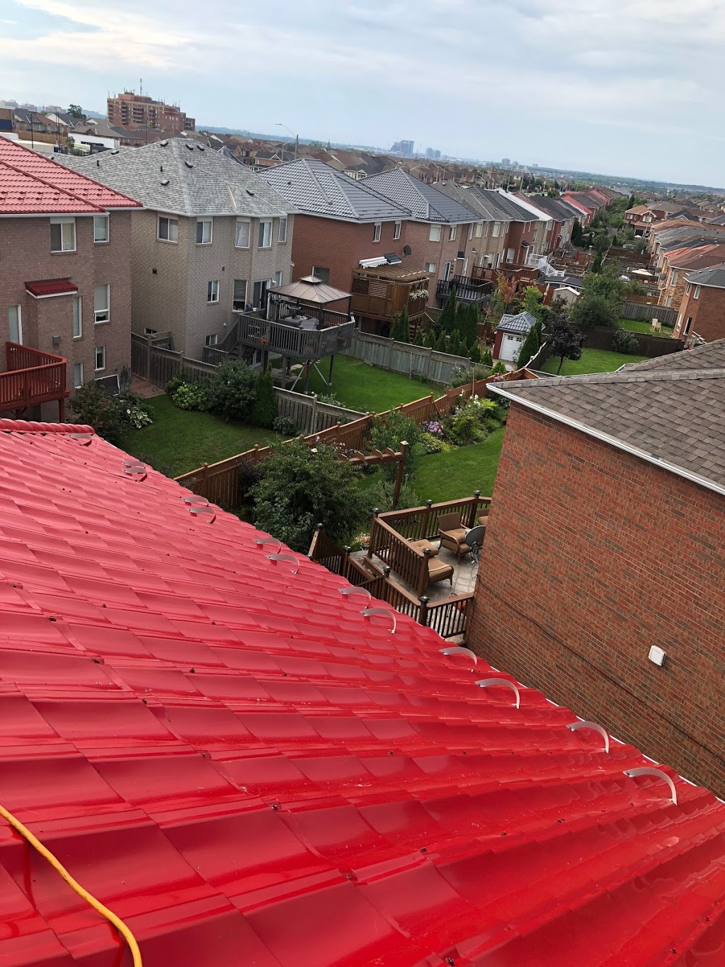 S-VIP Roofing | 107 Upton Crescent, Markham, ON L3R 3T3, Canada | Phone: (647) 887-5156