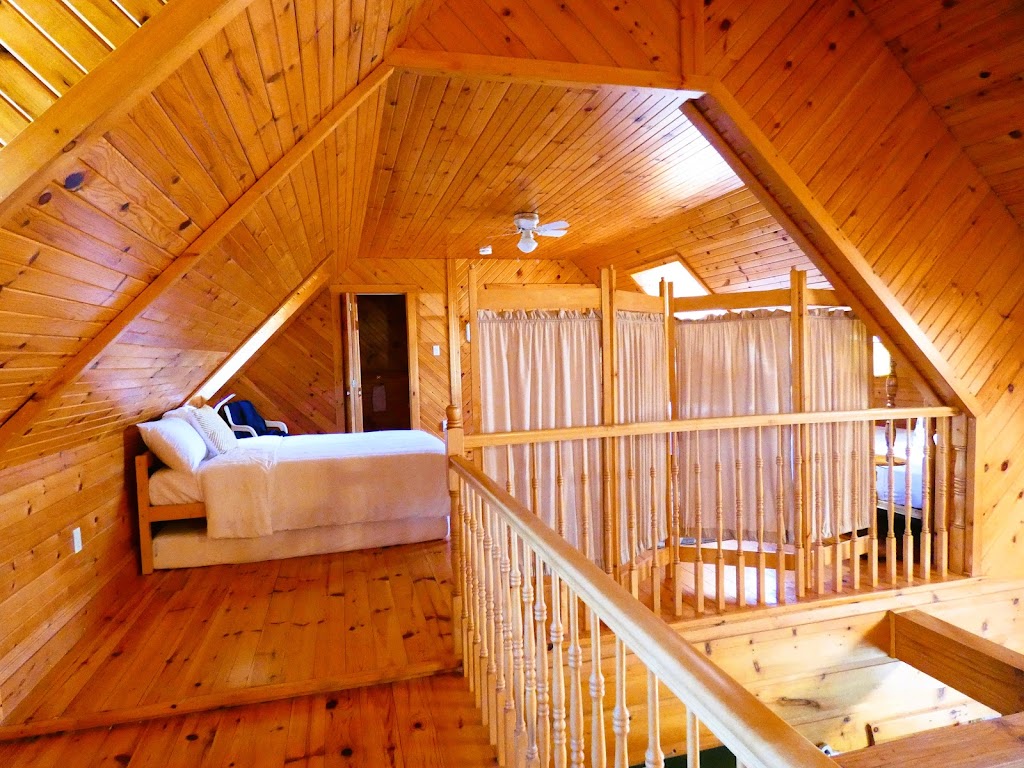 Knotty Pine Lodge Cheticamp | 14263 Cabot Trail, Chéticamp, NS B0E 1H0, Canada | Phone: (289) 821-8780