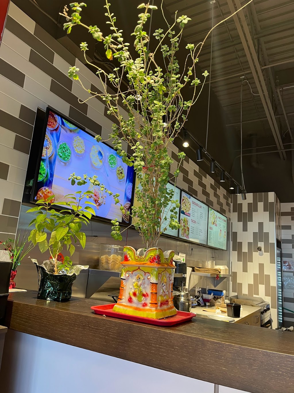 barBURRITO | 2933 Queen St E Unit #103, Brampton, ON L6T 5J1, Canada | Phone: (905) 789-9090