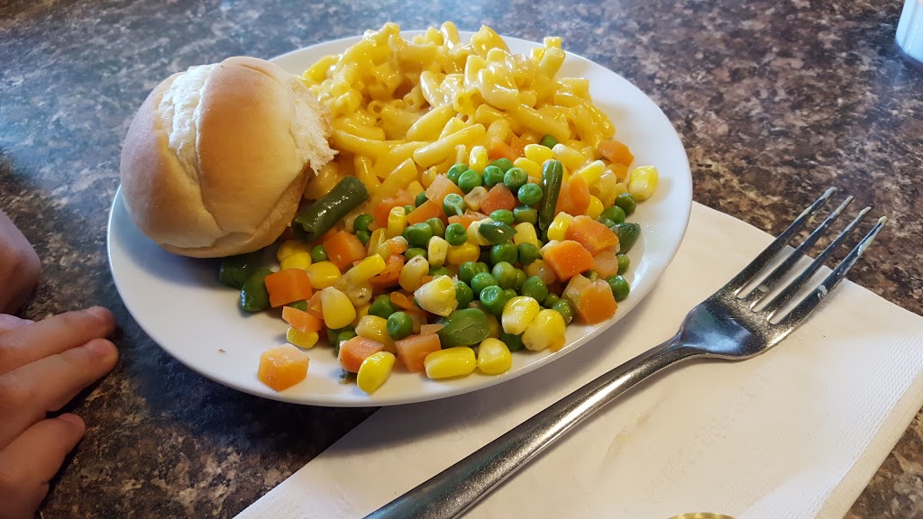Redwood Restaurant | Elora St, Clifford, ON N0G 1M0, Canada | Phone: (519) 327-8738