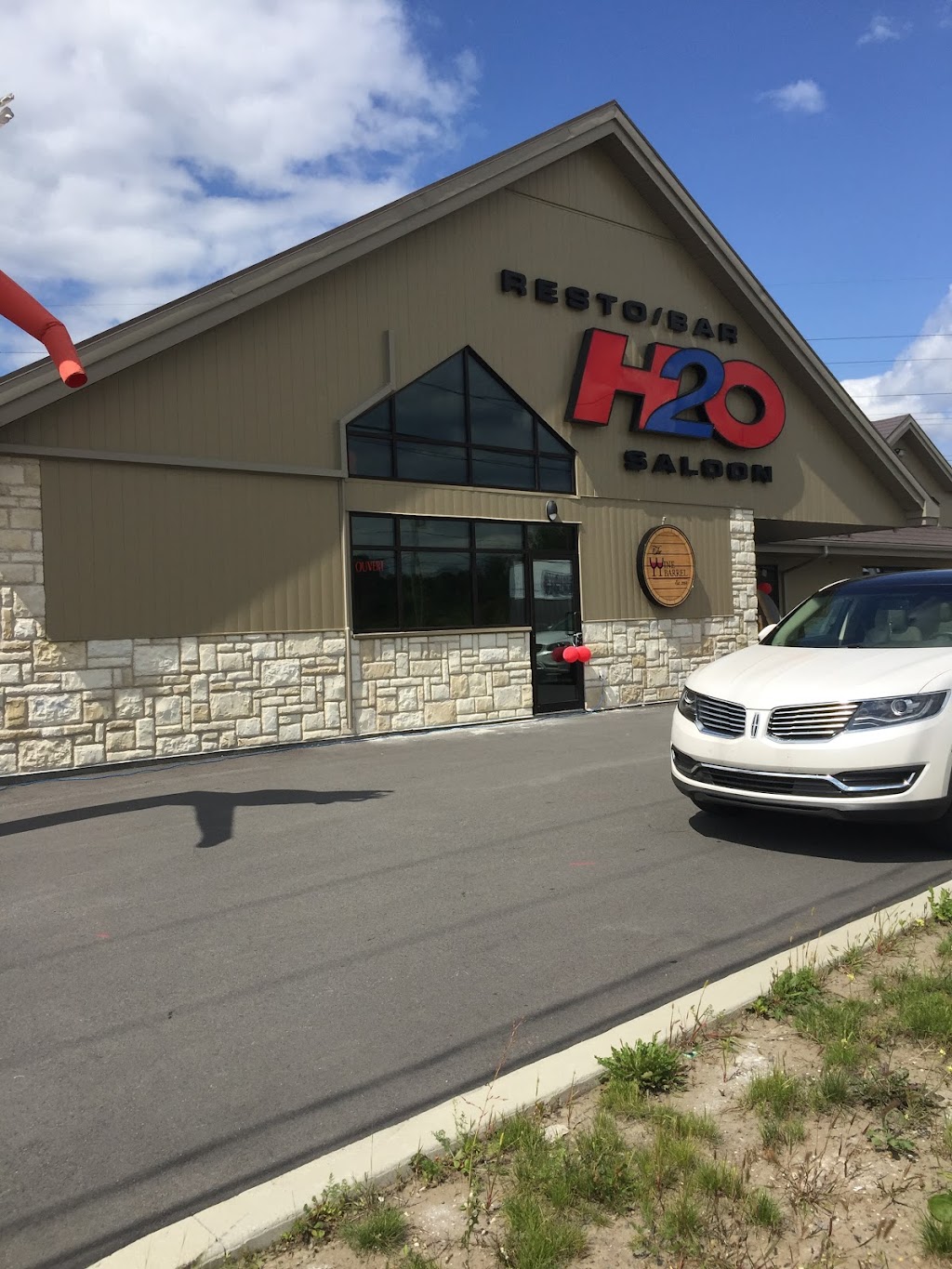 The Wine Barrel | QC-138, Kahnawake, QC J0L 1B0, Canada | Phone: (450) 635-1787