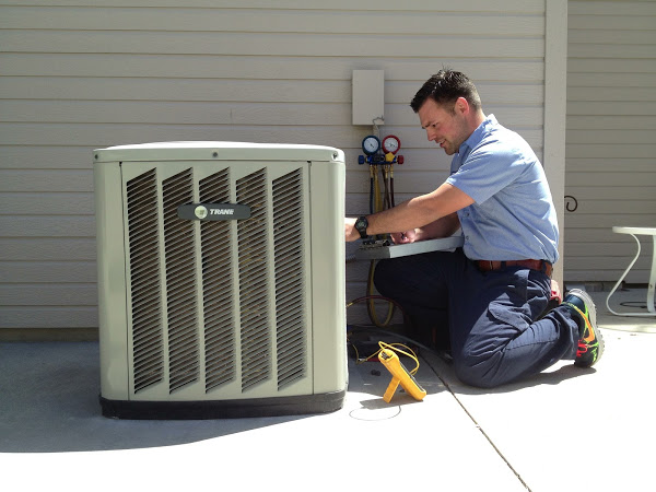JCD Refrigeration Inc | 2296 Chemin St François, Dorval, QC H9P 1K2, Canada | Phone: (514) 696-4629