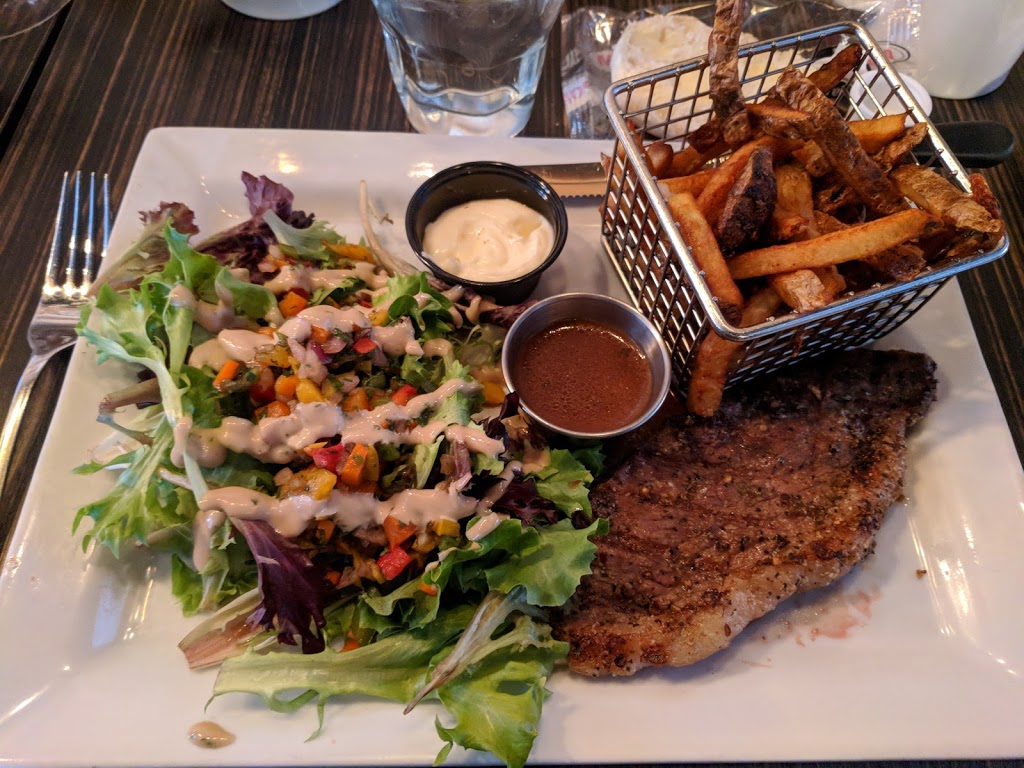 Resto-Bar La Galoche | 1065 Rue du Marché, Acton Vale, QC J0H 1A0, Canada | Phone: (450) 546-4011