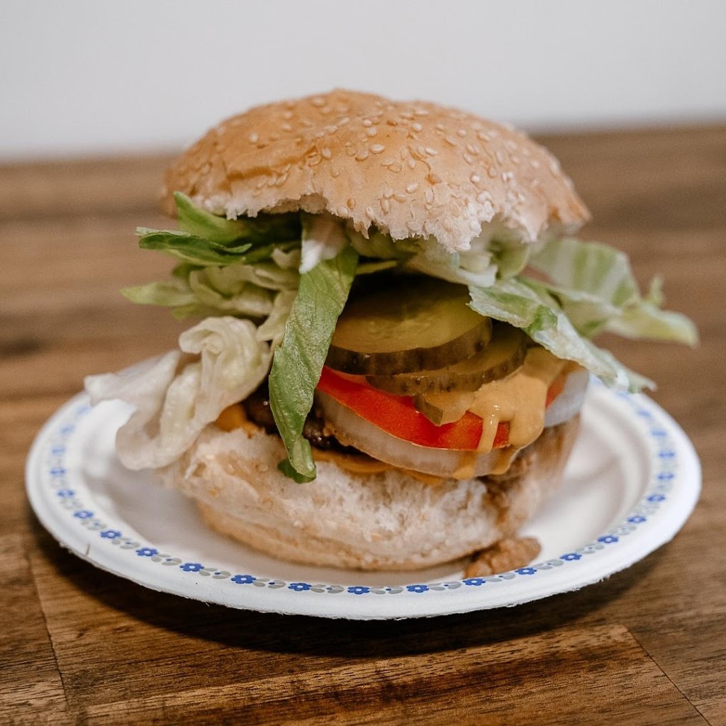 GoDoog Kitchen | 2958 Henderson Hwy, East Saint Paul, MB R2E 0C6, Canada | Phone: (204) 615-6780