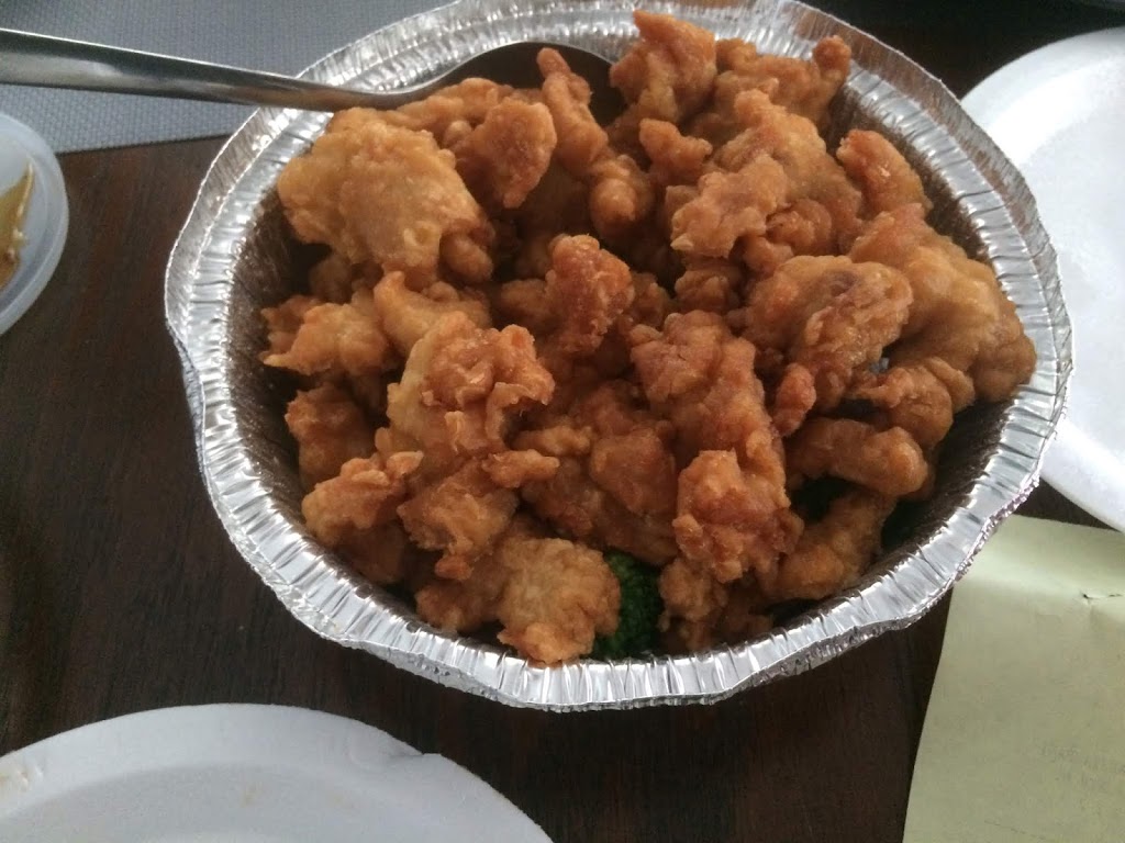 Great Wall Restaurant | 190 Kenilworth Ave N, Hamilton, ON L8H 4S2, Canada | Phone: (905) 549-2229