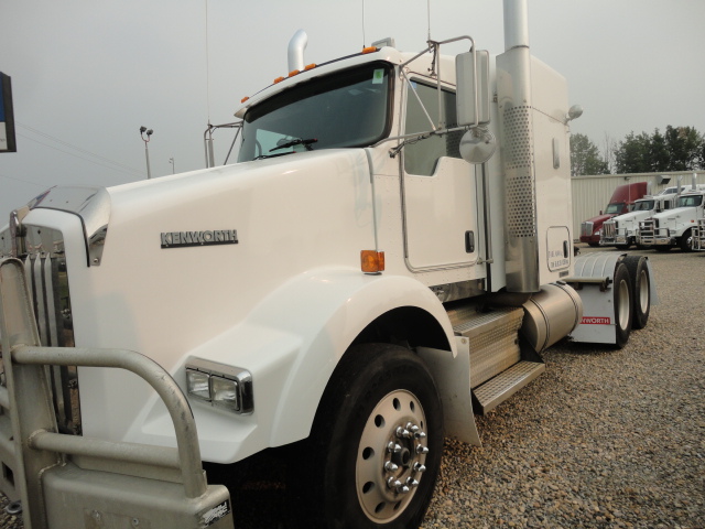 Andys Truck Sales | 25 Gasoline Alley E, Alberta T4E 1B3, Canada | Phone: (403) 341-6400