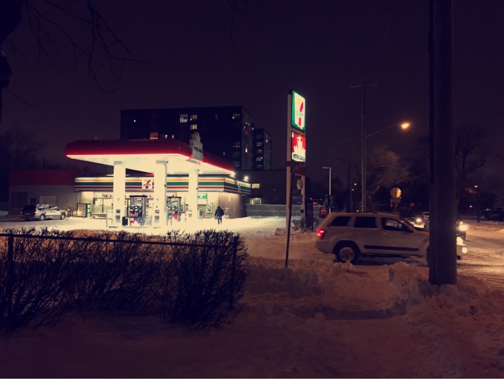 7-Eleven | 404 Edison Ave, Winnipeg, MB R2G 0M1, Canada | Phone: (204) 985-0150