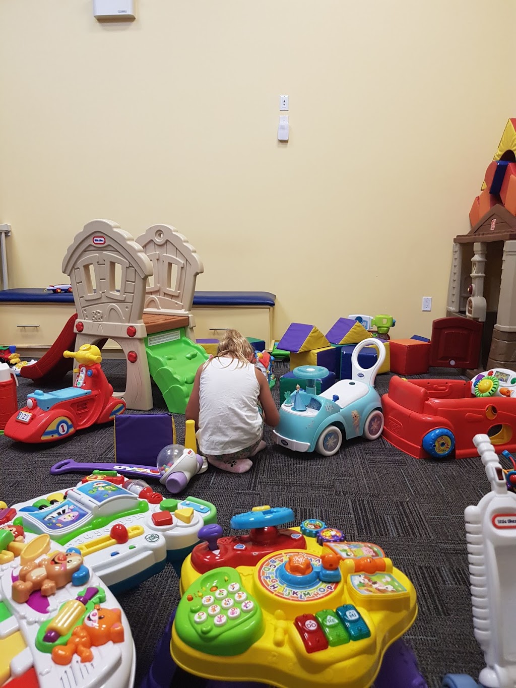 The Monkey Barrel | 260 Goderich St, Port Elgin, ON N0H 2C1, Canada | Phone: (519) 832-9090