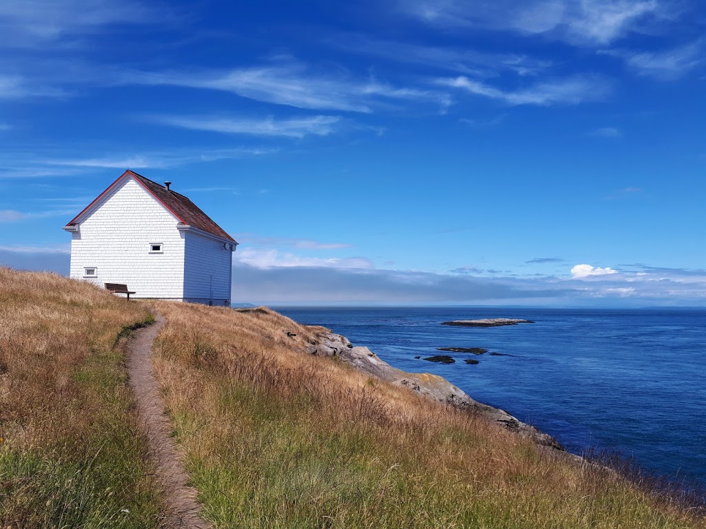 East Point Light | Saturna Island, Southern Gulf Islands, BC V0N 2Y0, Canada | Phone: (250) 546-8764