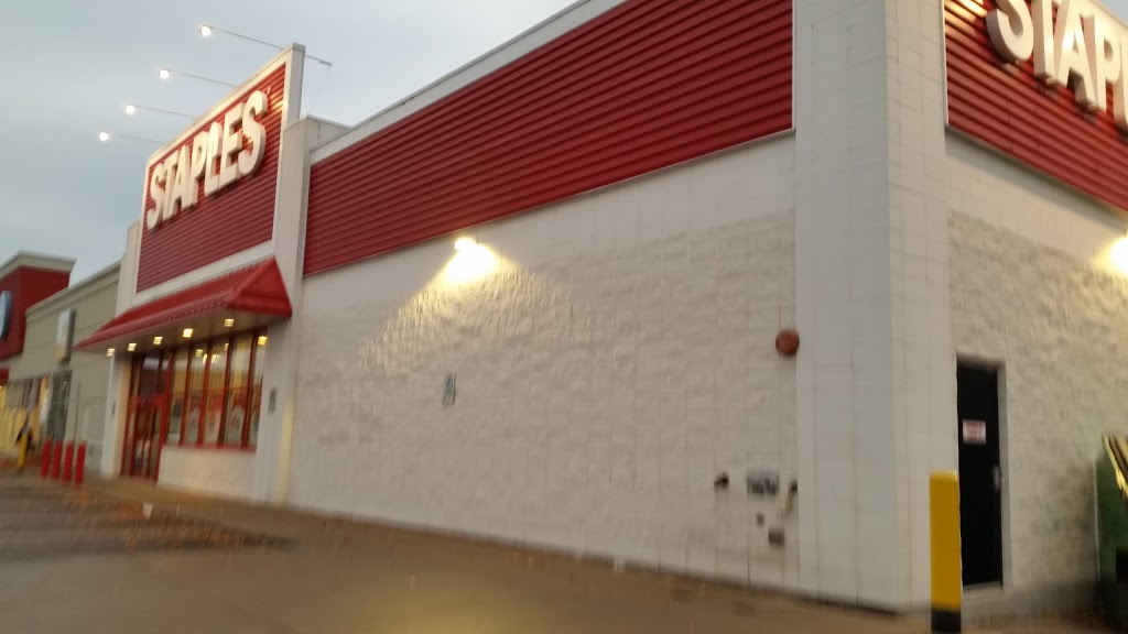 Staples | 200 Broadway, Tillsonburg, ON N4G 5A7, Canada | Phone: (519) 688-2196
