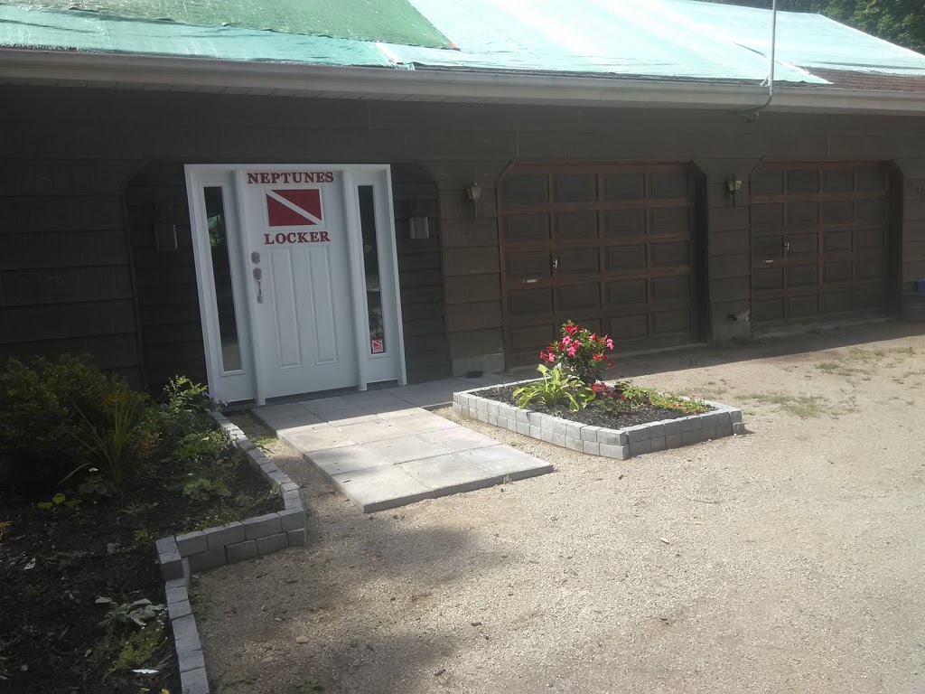 Neptunes Locker Dive Shop | 1390 Champlain Rd, Tiny, ON L9M 0C1, Canada | Phone: (705) 937-2172