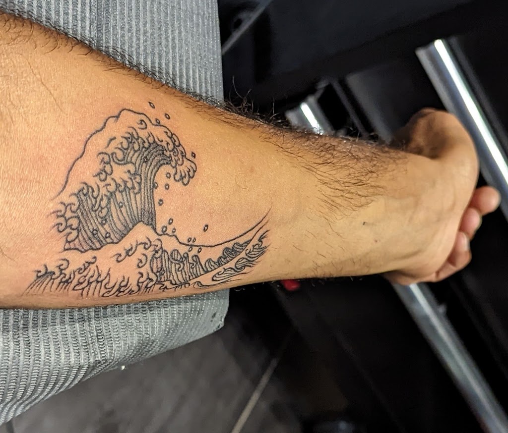 Steel N Ink Collingwood | 330 First St, Collingwood, ON L9Y 1B4, Canada | Phone: (705) 444-7979
