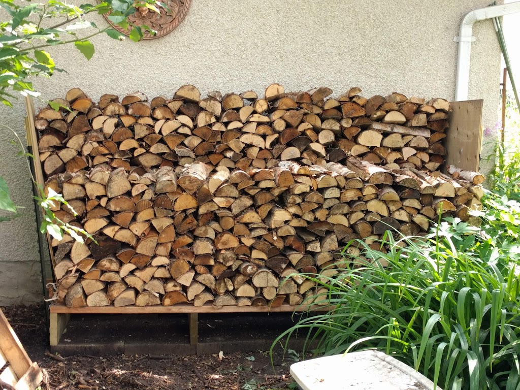 Woodman Firewood | 66 Diamond Ave, Spruce Grove, AB T7X 3A3, Canada | Phone: (780) 454-5291