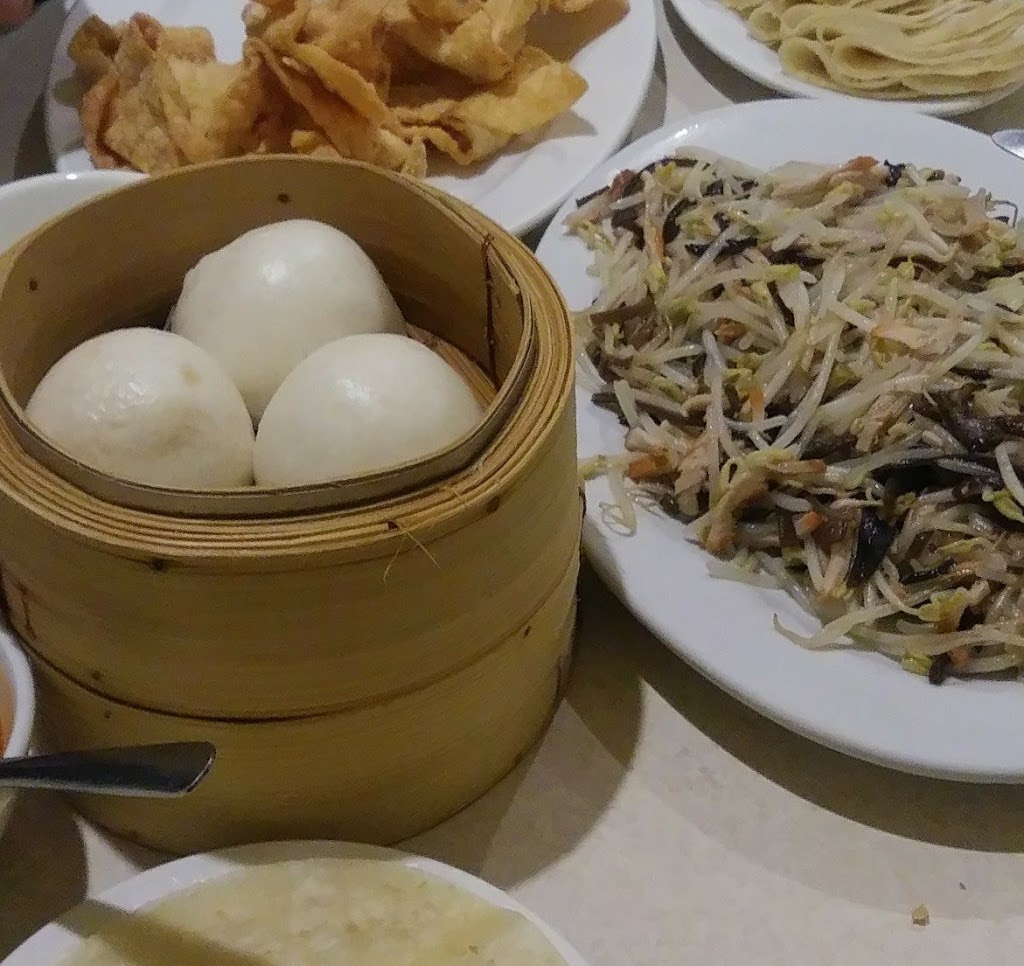 Victoria Seafood Restaurant 香江海鮮酒家 | 1086 St Marys Rd, Winnipeg, MB R2M 4K4, Canada | Phone: (204) 255-0665