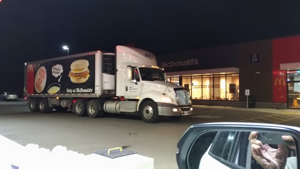 McDonalds | 1635 Essex County Rd 22, Belle River, ON N0R 1A0, Canada | Phone: (519) 727-5877