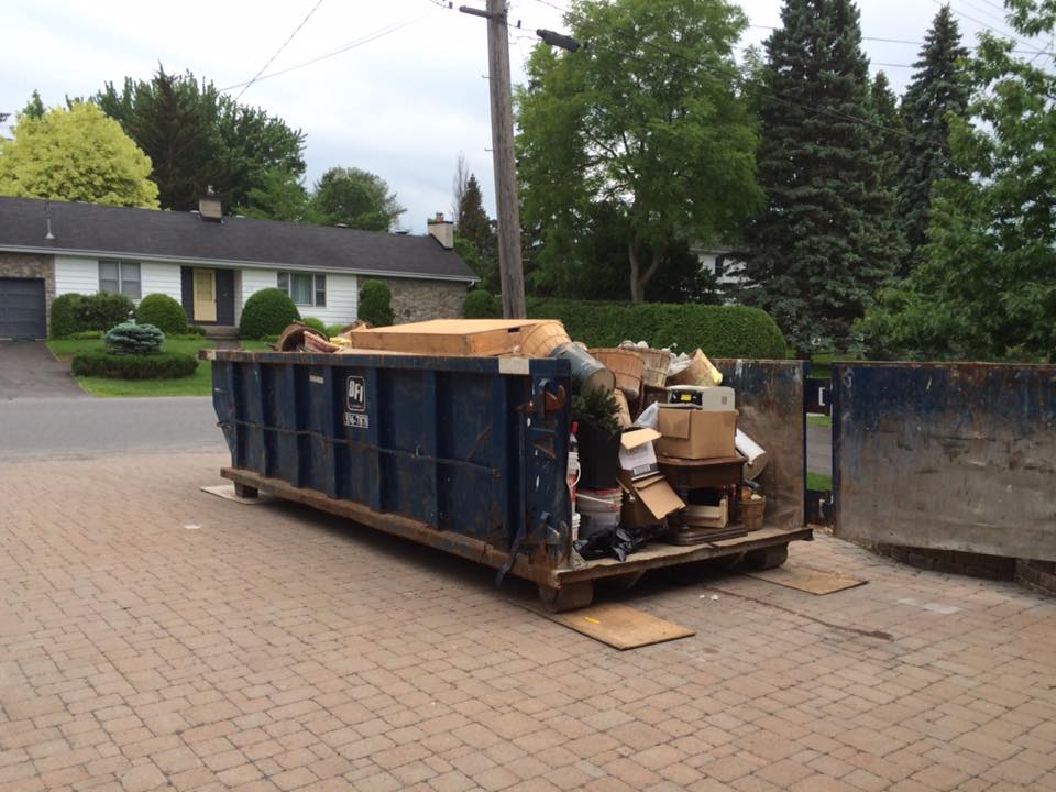 Littlemore Garbage Removal | Manotick,, Ottawa, ON K4M 1B4, Canada | Phone: (613) 325-1789