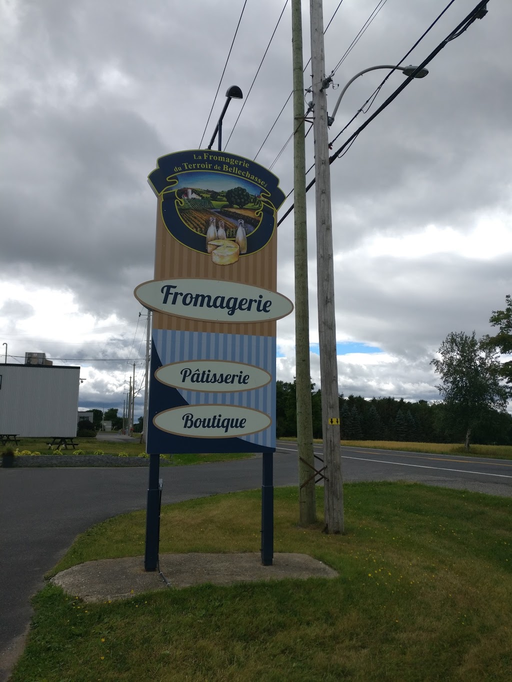 Fromagerie du Terroir de Bellechasse Inc (La) | 585 Route de Saint Vallier, Saint-Vallier, QC G0R 4J0, Canada | Phone: (418) 884-4027