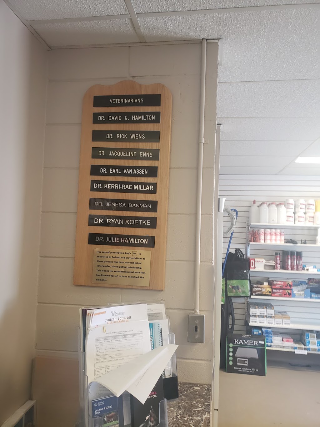 Morden Veterinary Clinic | 333 Mountain St S, Morden, MB R6M 1J5, Canada | Phone: (204) 822-4333