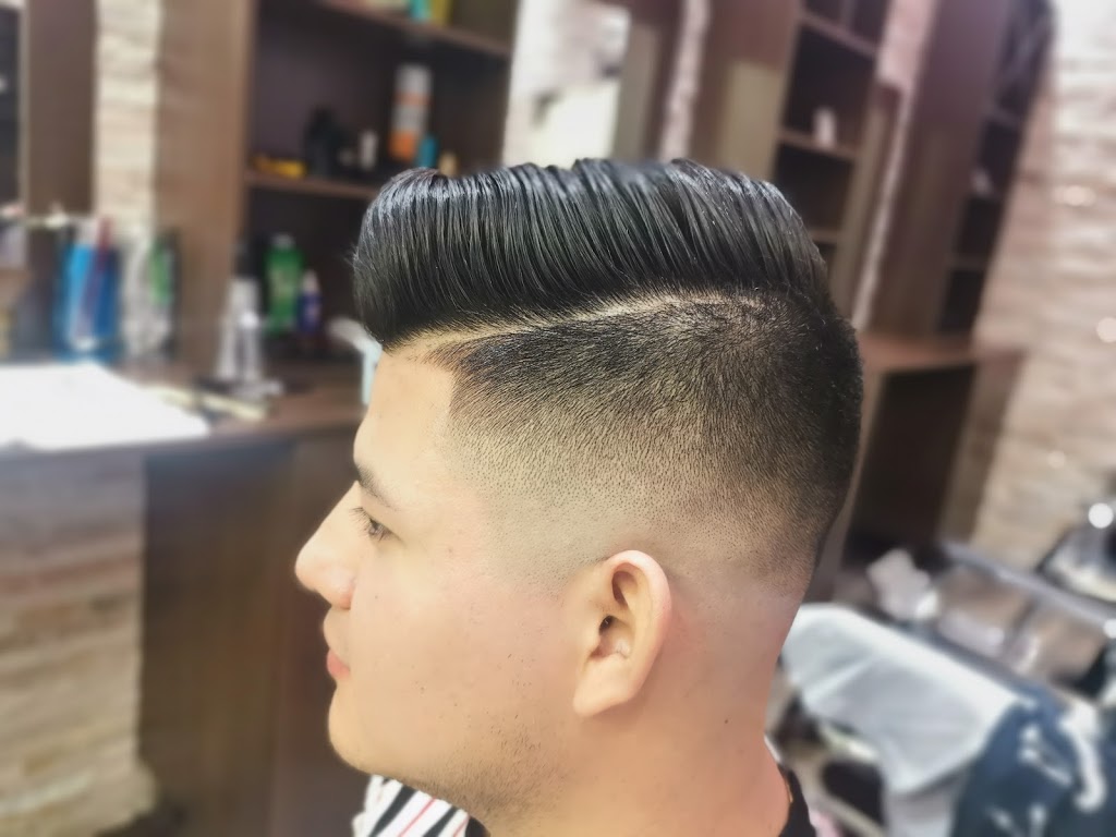 Ayhams Barber Shop | 1047 Avenue Rd, Toronto, ON M5N 2C5, Canada | Phone: (437) 882-2223