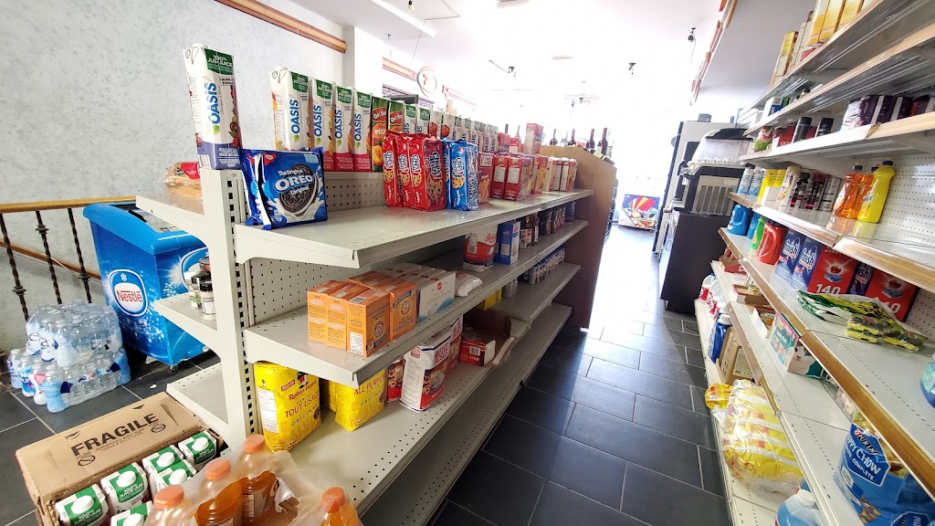 Dépanneur 7 Jours | 4466 Sainte-Catherine O, Westmount, QC H3Z 1R7, Canada | Phone: (438) 384-9299