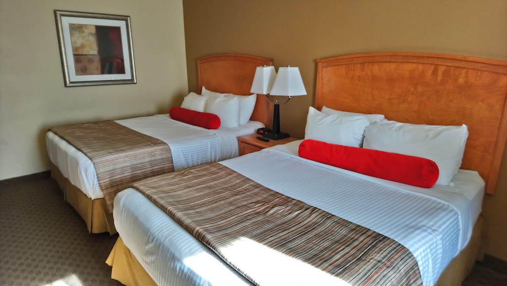 Mountain Retreat Hotel & Suites | 38922 Progress Way, Squamish, BC V8B 0K5, Canada | Phone: (604) 815-0883