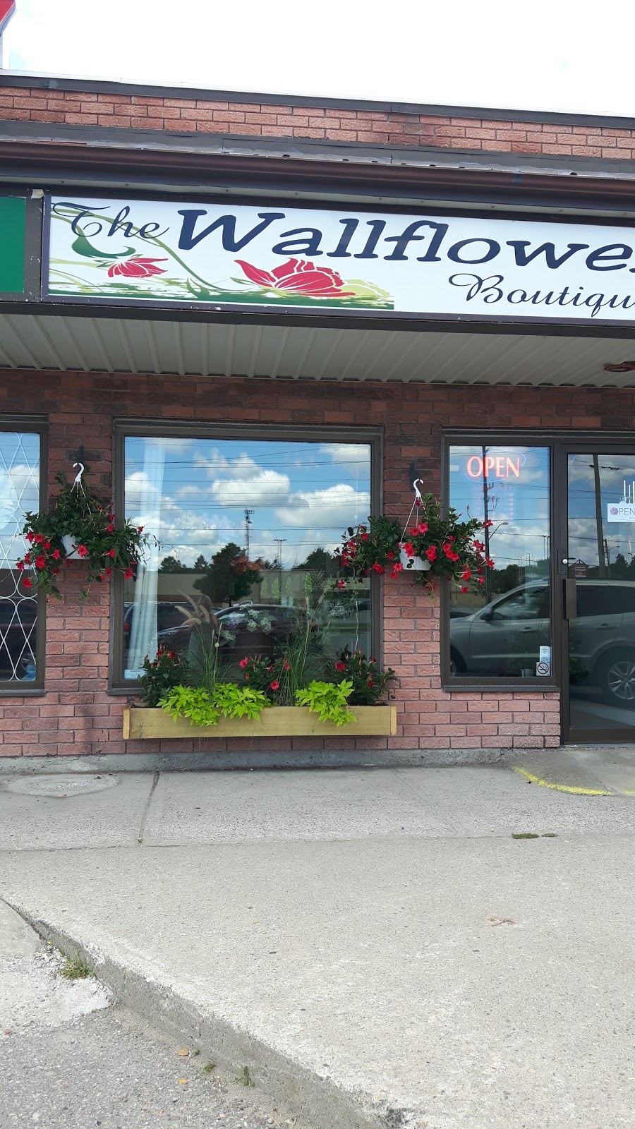 The Wallflower Boutique | 4189 Bowmanville Ave, Bowmanville, ON L1C 6W2, Canada | Phone: (905) 436-7149