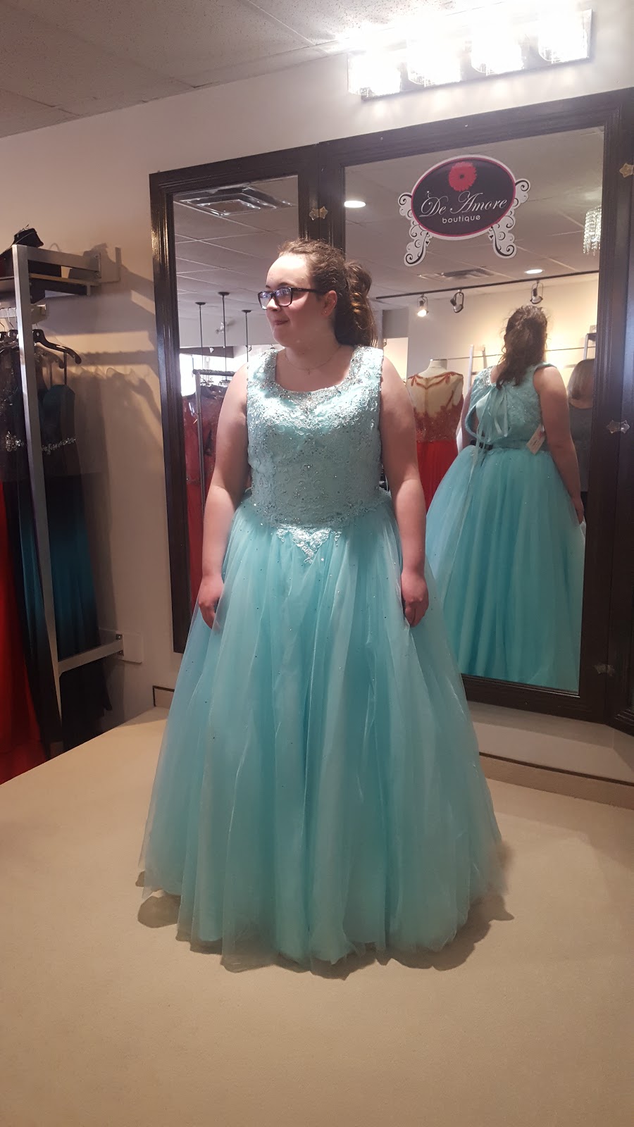De Amore Boutique | 520 Central St W, Warman, SK S0K 4S0, Canada | Phone: (306) 249-2155