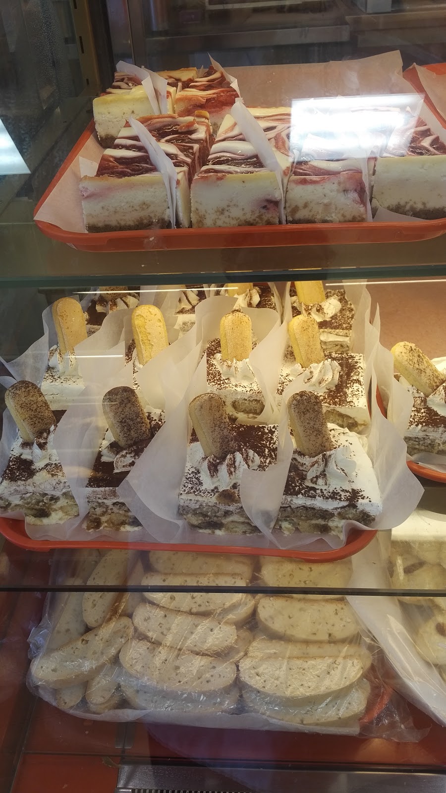 DAVIDES BAKERY & CAFE | 10510 Torbram Rd, Brampton, ON L6R 3M9, Canada | Phone: (905) 789-8889