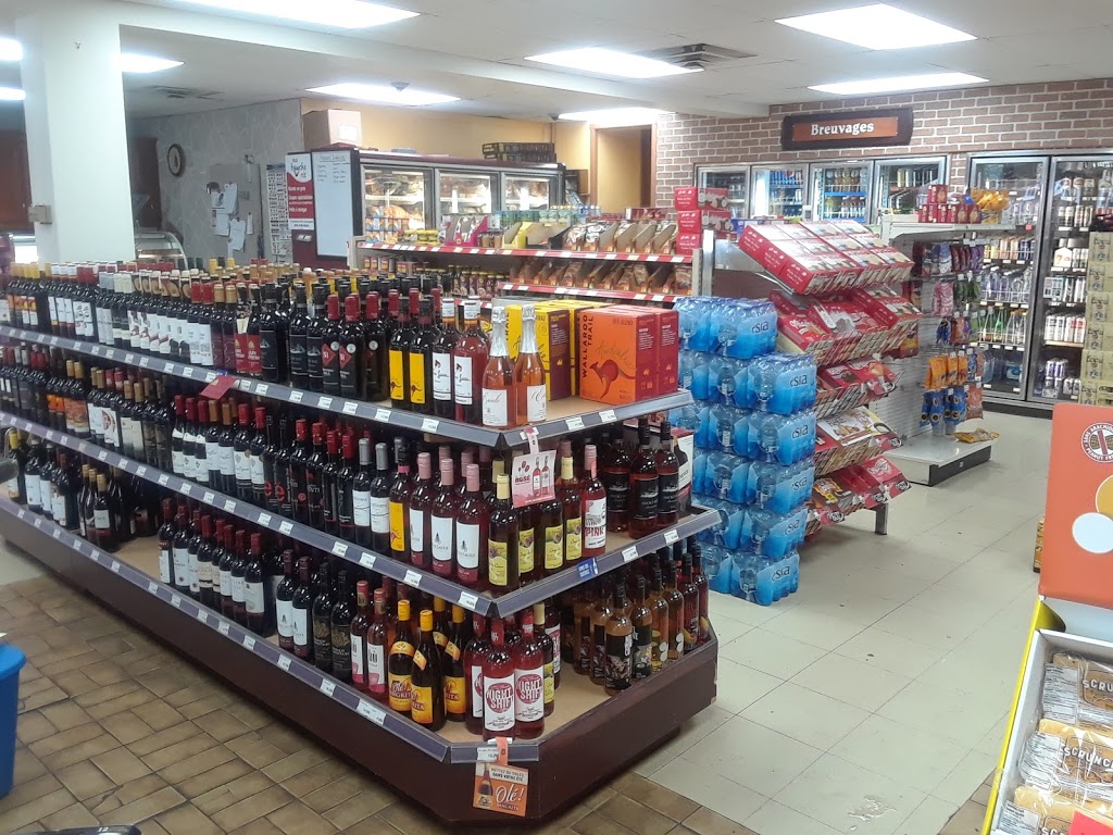 Marche D Alimentation | 11 Bd des Pins, Drummondville, QC J2C 1P3, Canada | Phone: (819) 478-5624