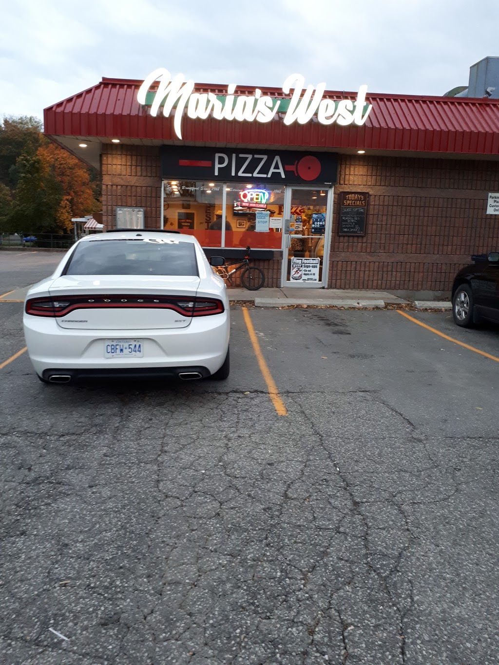 Marias Pizza West | 242 Colborne St W, Brantford, ON N3T 1L9, Canada | Phone: (519) 753-2500