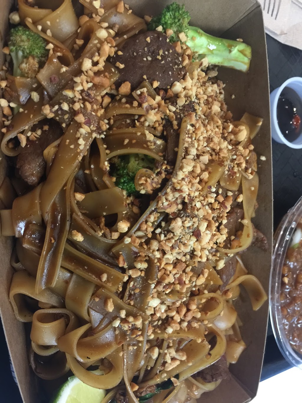 Thai Express | 2151 Boulevard des Laurentides, Laval, QC H7M 4M2, Canada | Phone: (450) 667-8588