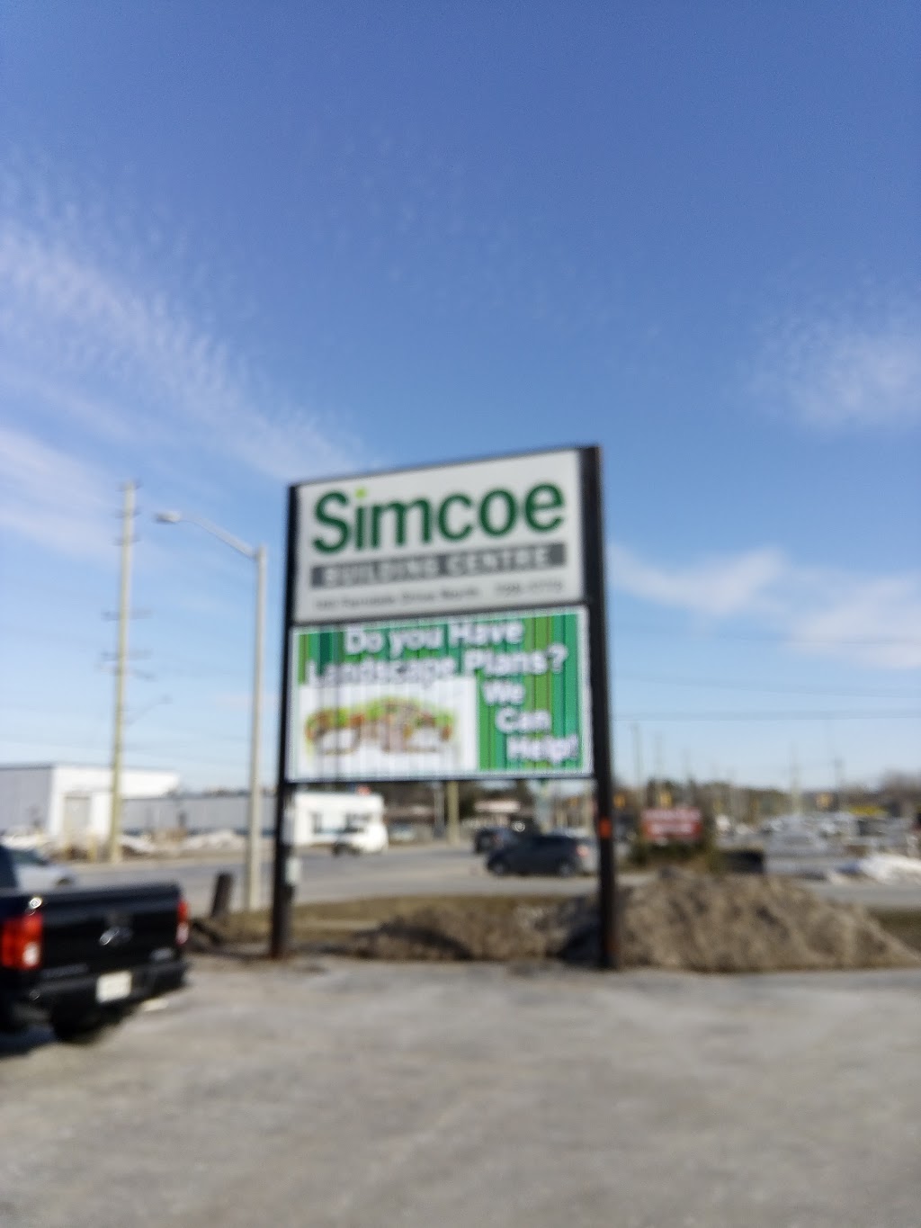 Simcoe Building Centre | hardware store | 140 Ferndale Dr N, Barrie, ON L4N 9W1, Canada | 7057281773 OR +1 705-728-1773
