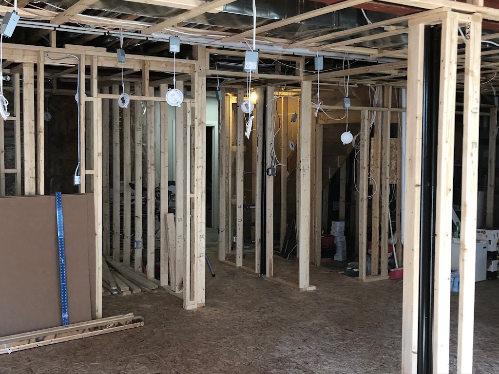 Brothers United Renovation | 253 Cresthaven Dr, Nepean, ON K2G 6X1, Canada | Phone: (613) 612-8890