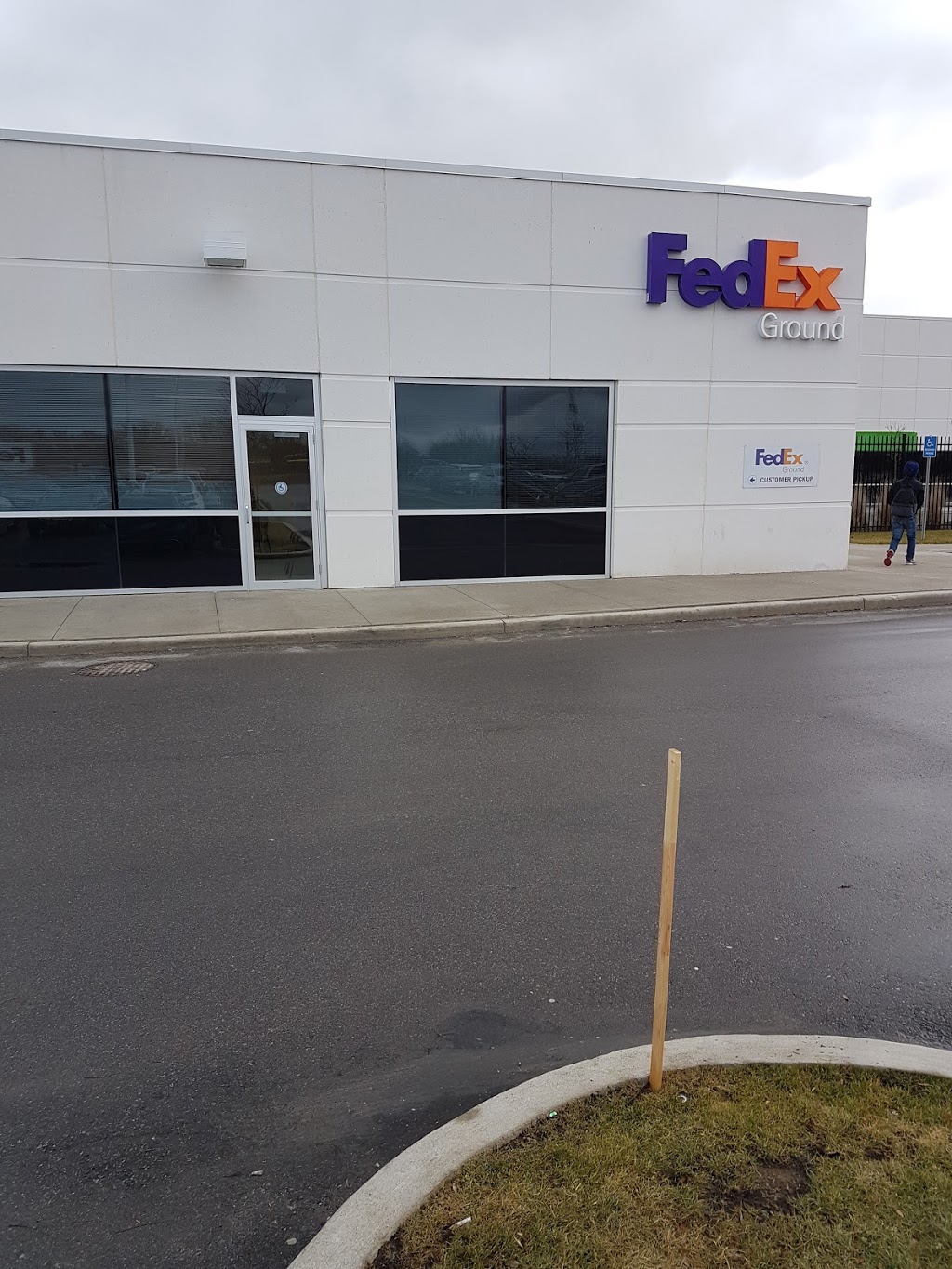 FedEx Ground Terminal | point of interest | 45 Di Poce Way, Woodbridge, ON L4H 4J4, Canada | 8004633339 OR +1 800-463-3339