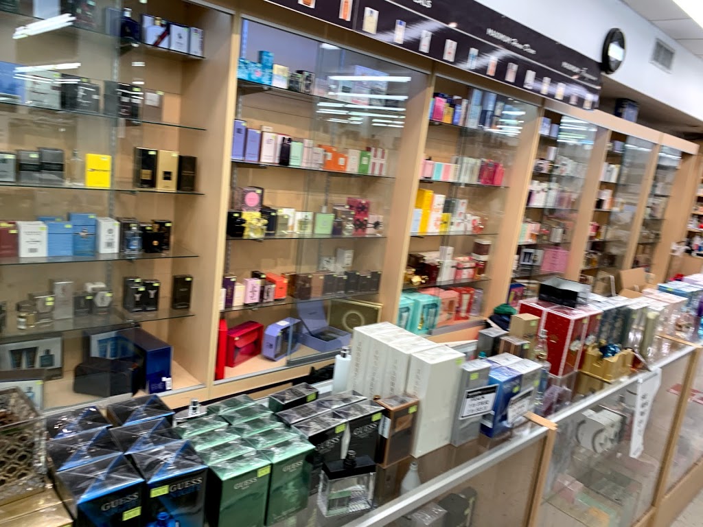 Maximum Deals | 85 Ellesmere Rd #104, Scarborough, ON M1R 4B9, Canada | Phone: (905) 624-6111